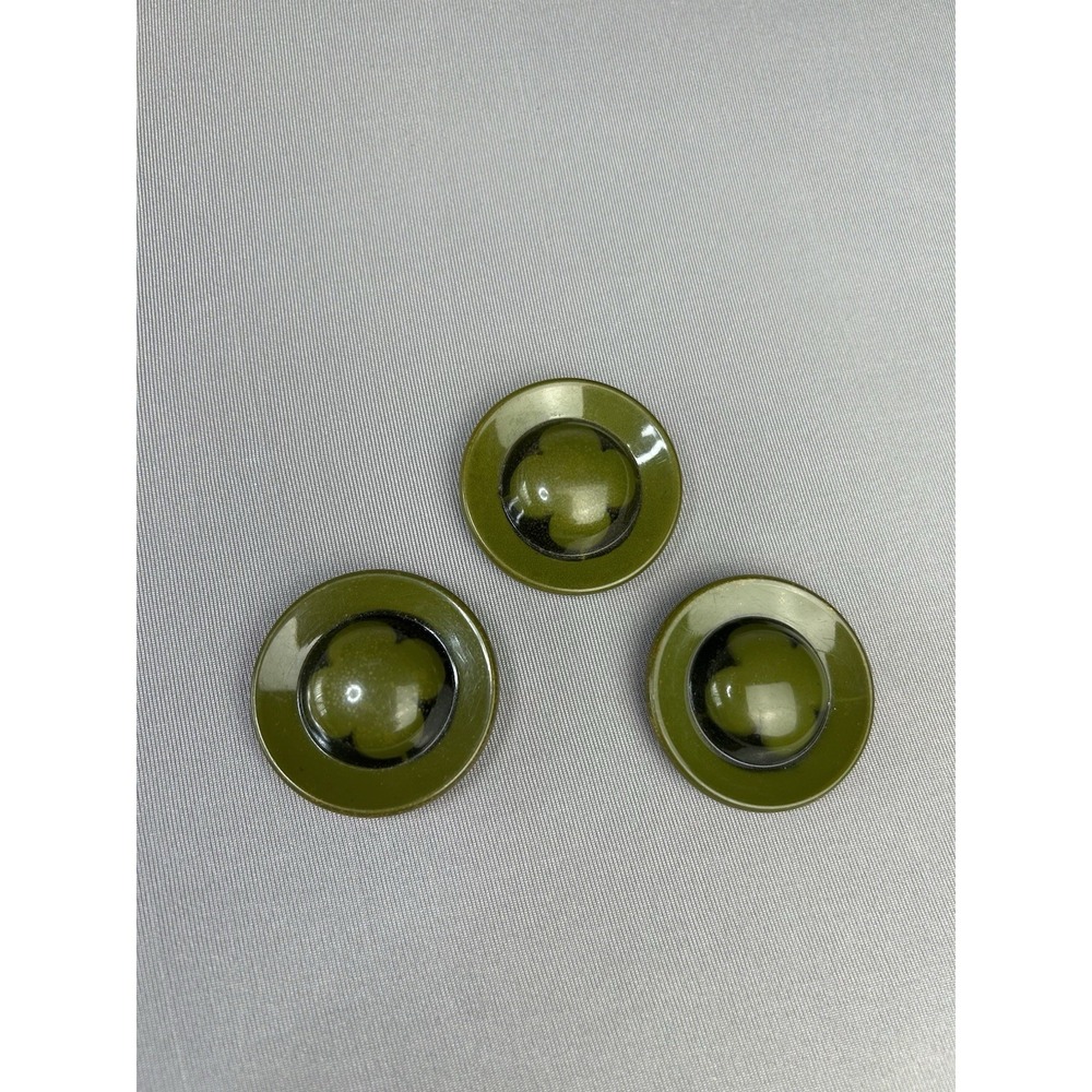 Vintage BIG Green 4‎ Leaf Clover Buttons Set Of 3 Plastic With Metal Back
